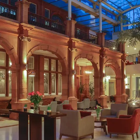 The Crown London, Worldhotels Distinctive London