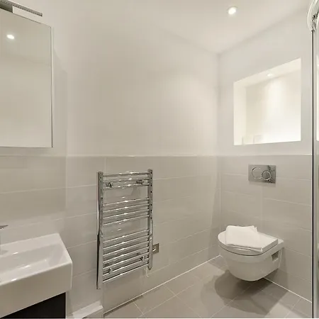 Apartment The Soho Mandeville London