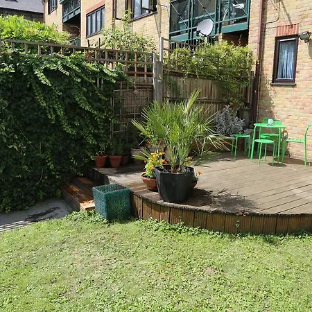 Shoreditch 1 With Garden