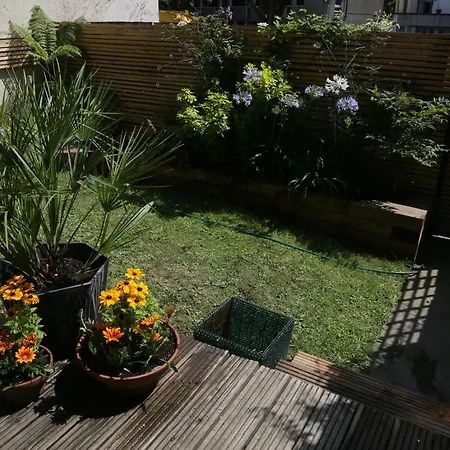 Shoreditch 1 With Garden *