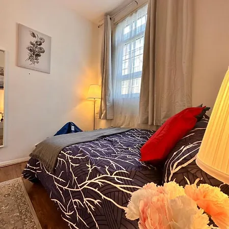 2 Amazing Double In Whitechapel *