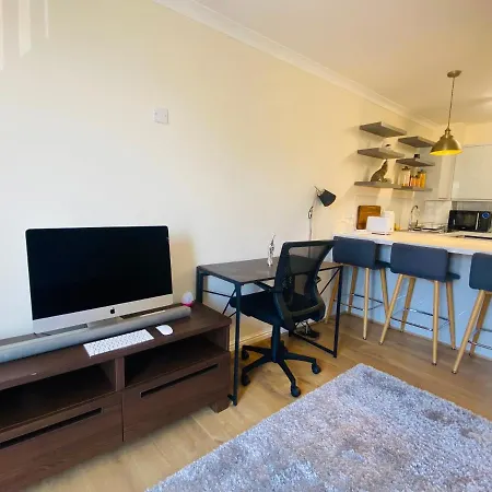 Apartment Best Deal - 1bed In Canary Wharf With Parking