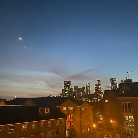 Best Deal - 1bed In Canary Wharf With Parking * London