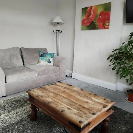 Apartment Wembley 2 Bed/2 Bath Modern Apt *