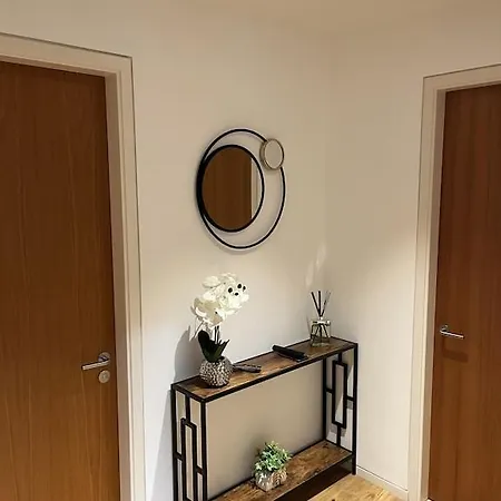 Beautiful 2 Bed Flat In Finchley Road, Camden Apartament *