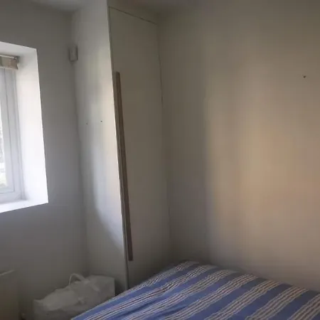29 Smithwood Close Apartment *