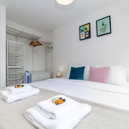 Modern And Bright 2 Bdr Flat In Clapham Common * London