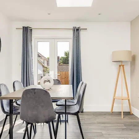 Apartment The Wembley Collection London