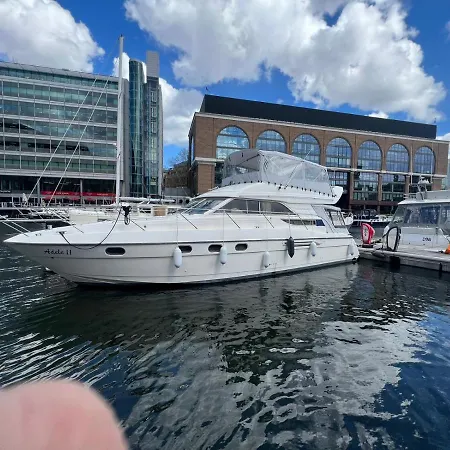 Bateau-hôtel Yacht -central St Kats Dock Tower Bridge *