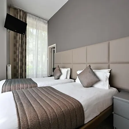 Duke Of Leinster Hotel