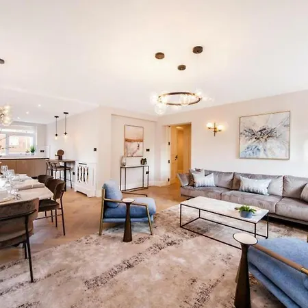 Ultra Luxury 3bed Apartment *