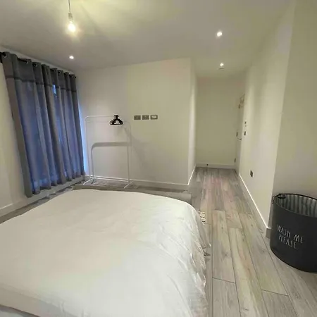 Apartment Stylish And Cosy 2 Bedroom Flat In *
