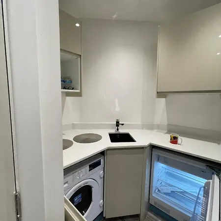 Homestay Luxury With En-suite Bathrooms - West London Harrow on the Hill