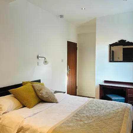Sinai Guest house London