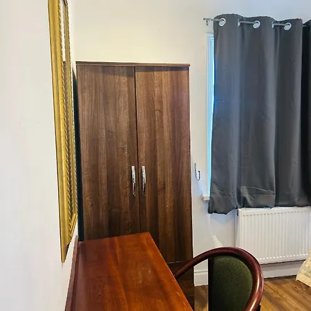 Sinai Guest house London