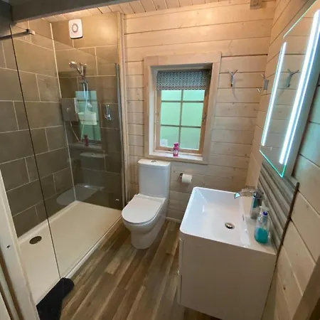 Lodge The Secret & Hideaway Caravan *