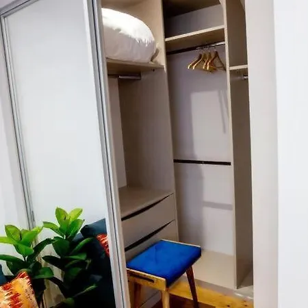 Apartment Airy, 3 Bedrooms, Ensuite , Flat *