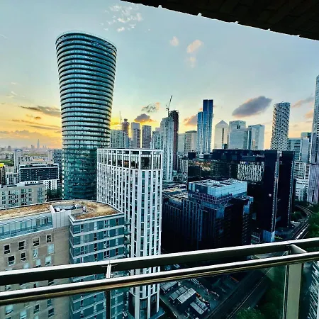 Canary Wharf, Docklands Apartment London