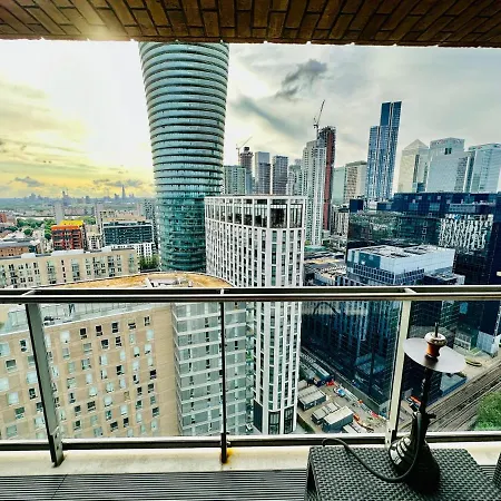 Canary Wharf, Docklands Apartment London