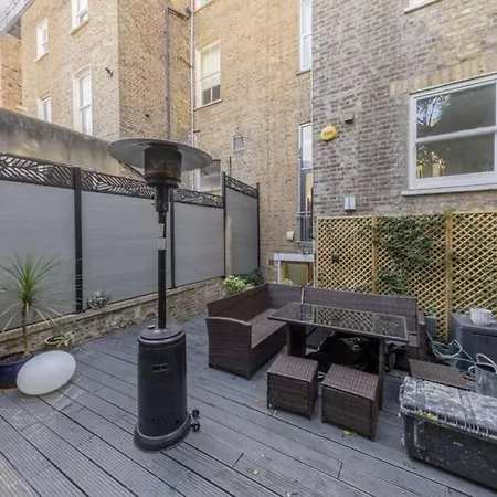 Unique Luxury In The Heart Of London. Air Conditioned With Private Garden Apartment