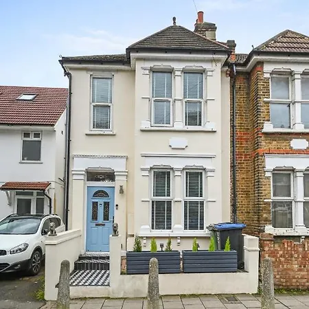 Wembley Luxury Residence- Opulence House * London