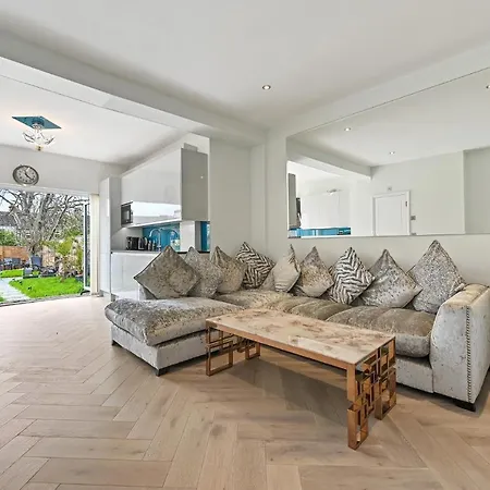 Holiday home Wembley Luxury Residence- Opulence House *