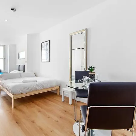 Stylish Sleep6 Flat At Iconic Piccadilly Circusvr6 * London