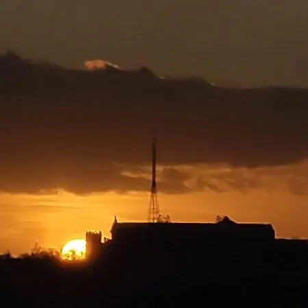 Apartment Sunny Luxury Skyline Flat Near Alexandra Palace, Tottenham Stadium & Drumsheds London