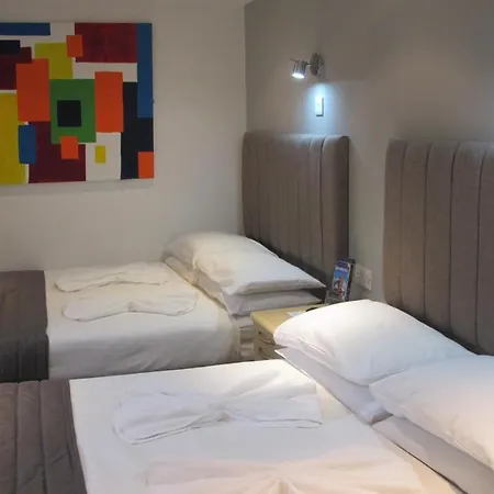 Alhambra Hotel London