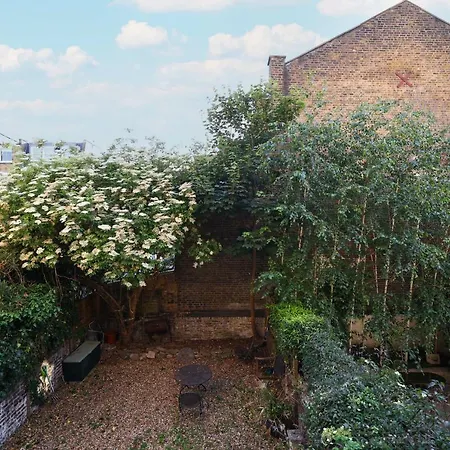 Apartment W For 4. Open Plan Kitchen/living London