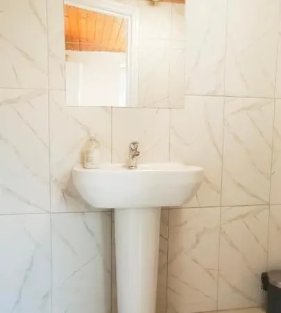 Holiday home Pearl Garden In Wembley *