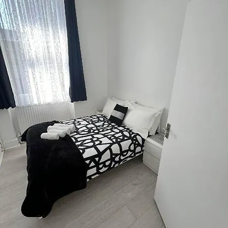 Fantastic 2 Bedroom Flat Close To King's Cross Apartment