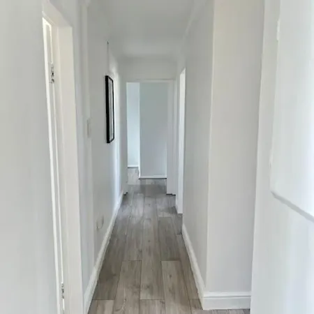 Apartment Lovely 3 Bedrooms Flat *