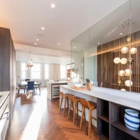 Apartment Modern Penthouse In The
