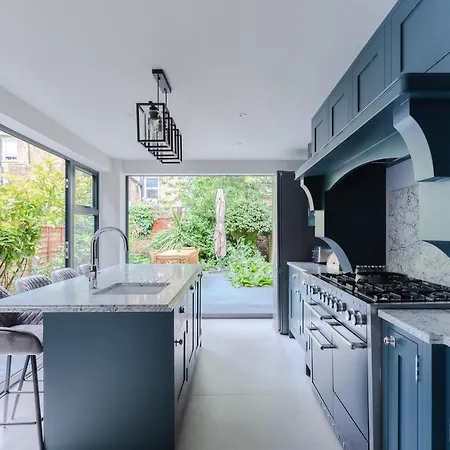 Central, Stylish And Spacious 4 Bedroom House 2,5 Bathrooms In Shepherd's Bush * London