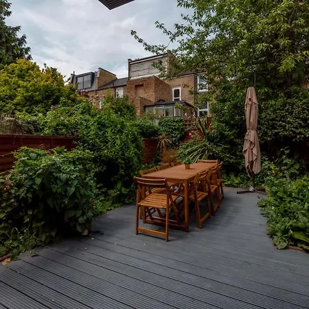Central, Stylish And Spacious 4 Bedroom House 2,5 Bathrooms In Shepherd's Bush Apartment
