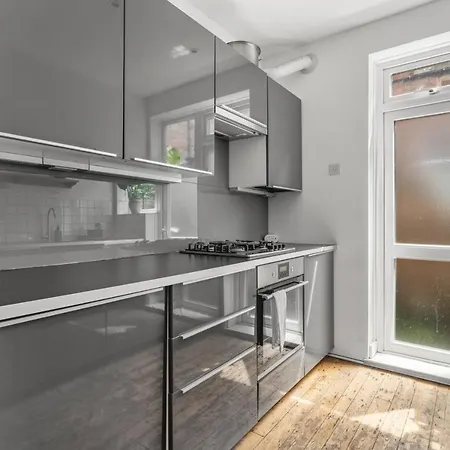 Apartment Guestready - A Beautiful With Garden