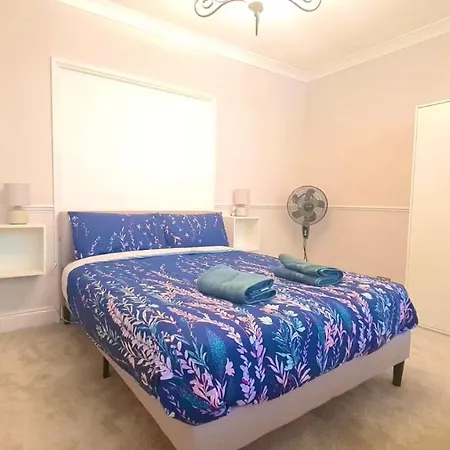 Private In East Ham Habitación en casa particular *