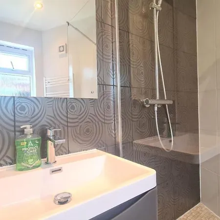 Private In East Ham *