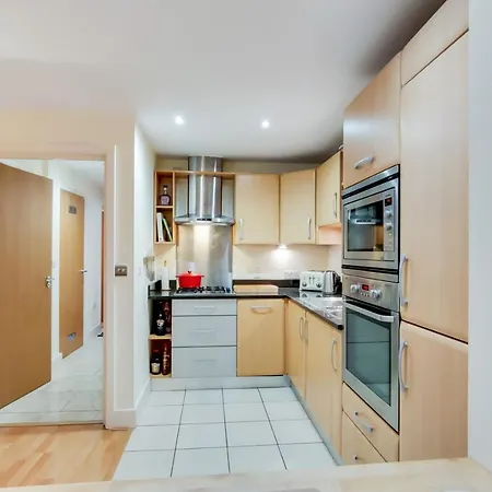 Apartment Spacious 2 Bed 2 Bath Kings Cross London