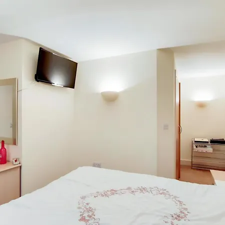 Apartment Spacious 2 Bed 2 Bath Kings Cross *