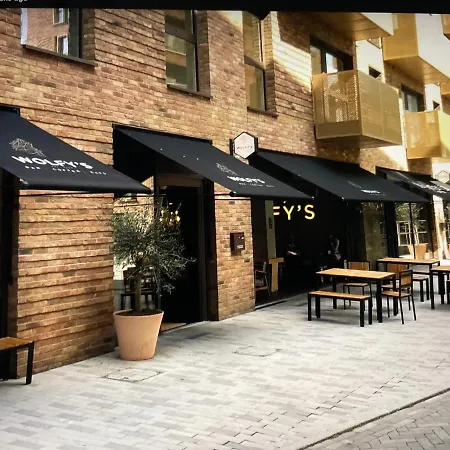 Surrey Docks Se16 Near Canada Water N Easy Access Canary Wharf London