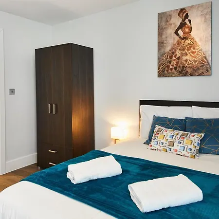 Elegant Luxury *