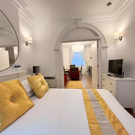 Hype Park One Bedroom * London