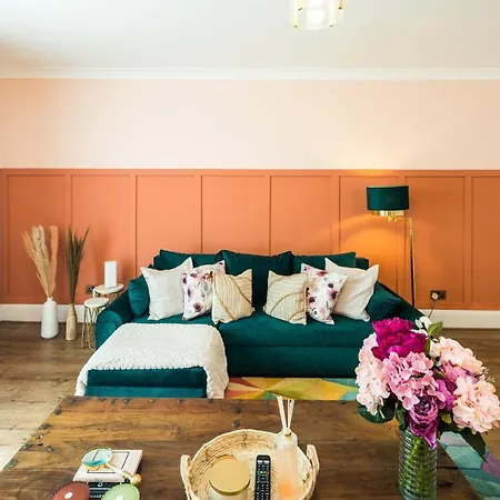 Apartamento Charming Spacious 2br Flat Near Station Parking *