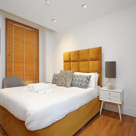 Imperial Piccadilly Apartment