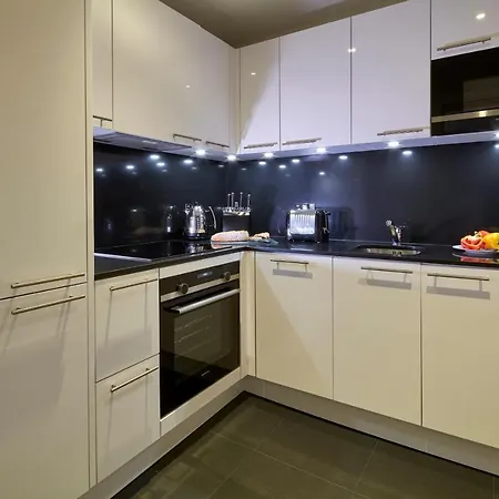 Aparthotel Cheval Harrington Court At South Kensington 4*
