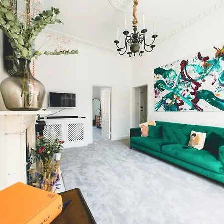 New Marylebone Gem/one Bedroom Apartment London