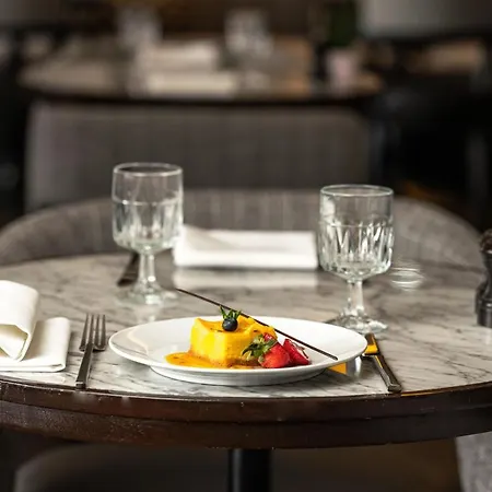 Marriott Park Lane 5*