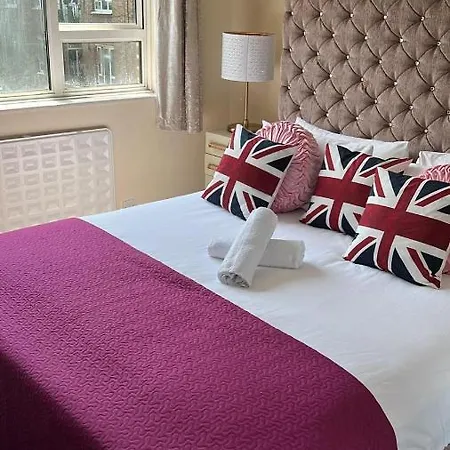 Apartment 66 Station Road Upminster